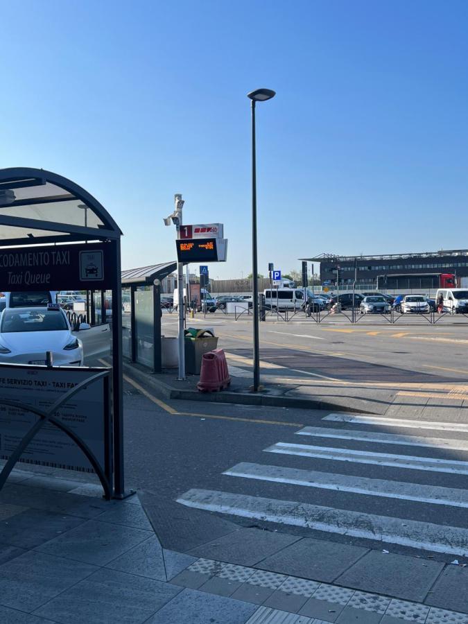 Orio Relax 24H Airport 1 - 3 Minute From Arrival By Bus Apartment Bergamo Exterior photo